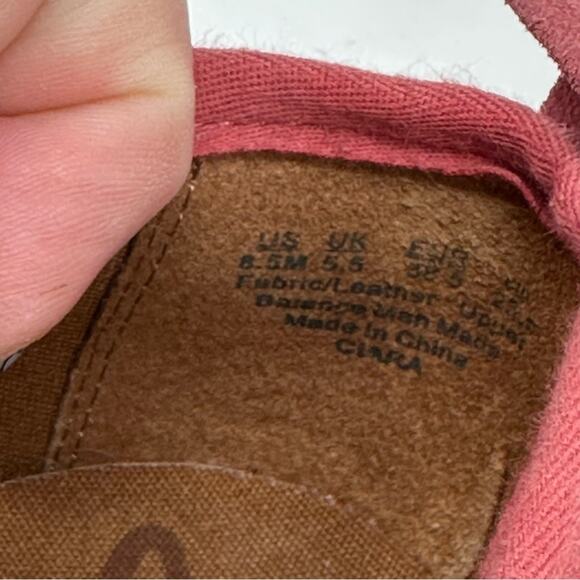 Zodiac Ciara Red Textured Slip On Sneakers - Picture 5 of 10